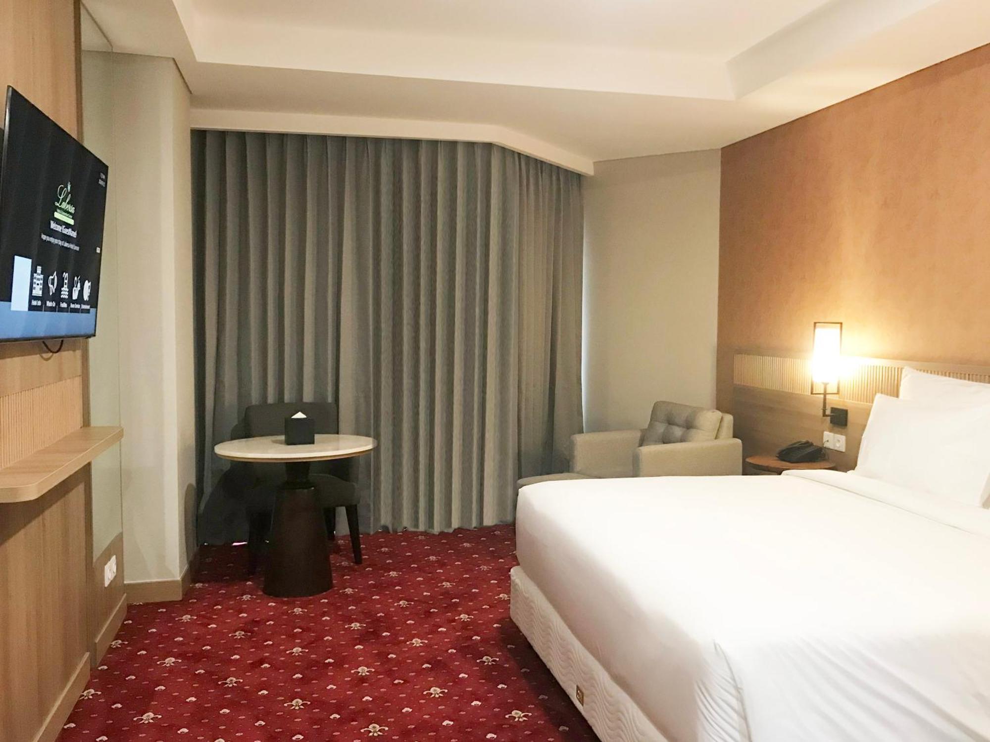 Labersa Hotel & Convention Center Samosir Sinapuran Eksteriør billede